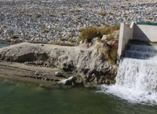 Asrın projesi boşa akıyor