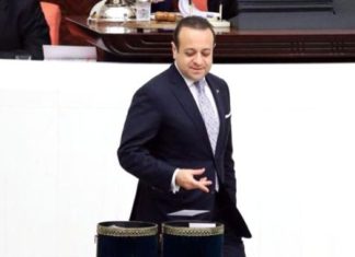 Egemen Bağış KKTC vatandaşı oldu