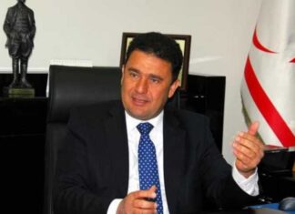 KKTC’de hükümet düştü! Başbakan Saner’den istifa kararı