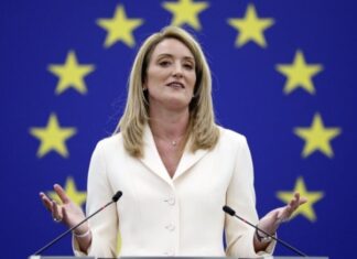 Avrupa Parlamentosu’nda ipi Maltalı kadın başkan göğüsledi