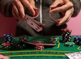 Financial Times: Kuzey Kıbrıs’taki kumarhanelerin sayısı iki katına çıkacak