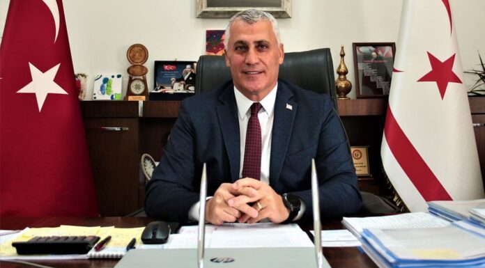 Amcaoğlu yineledi: Akaryakıt Türkiye’den de Güney’den de daha ucuza satılıyor