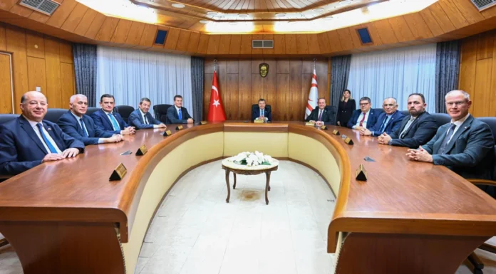 KKTC’ de Kabinede değişiklik: “Taçoy Ekonomi, Sucuoğlu Ulaştırma bakanı oldu”