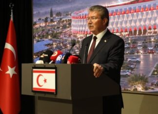 Ünal Üstel: Yeni stadyumun 8 bin kişilik kapasitesi olacak, bugün KKTC gençliğinin tarihi bir günü